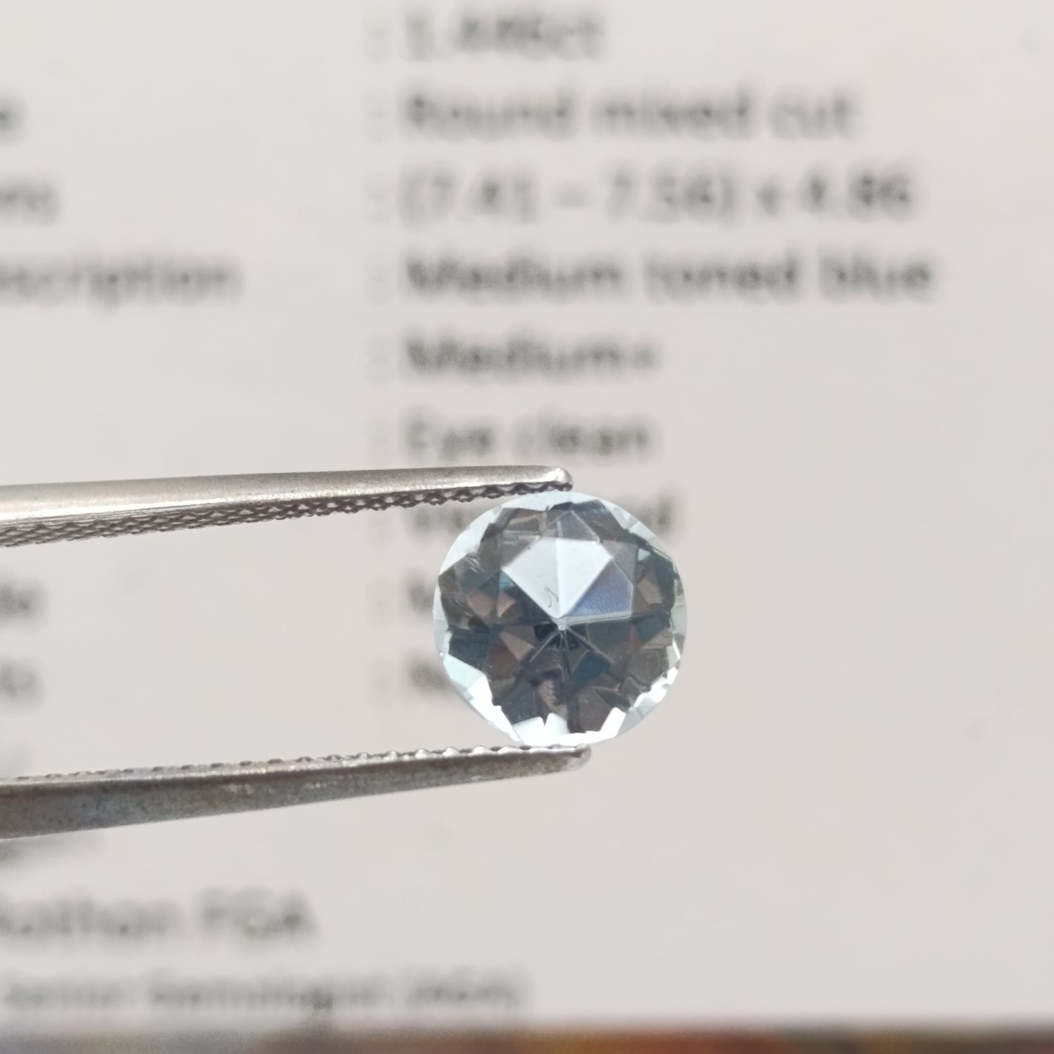 Round Mixed Aquamarine of 1.464ct with GEMLAB Certificate