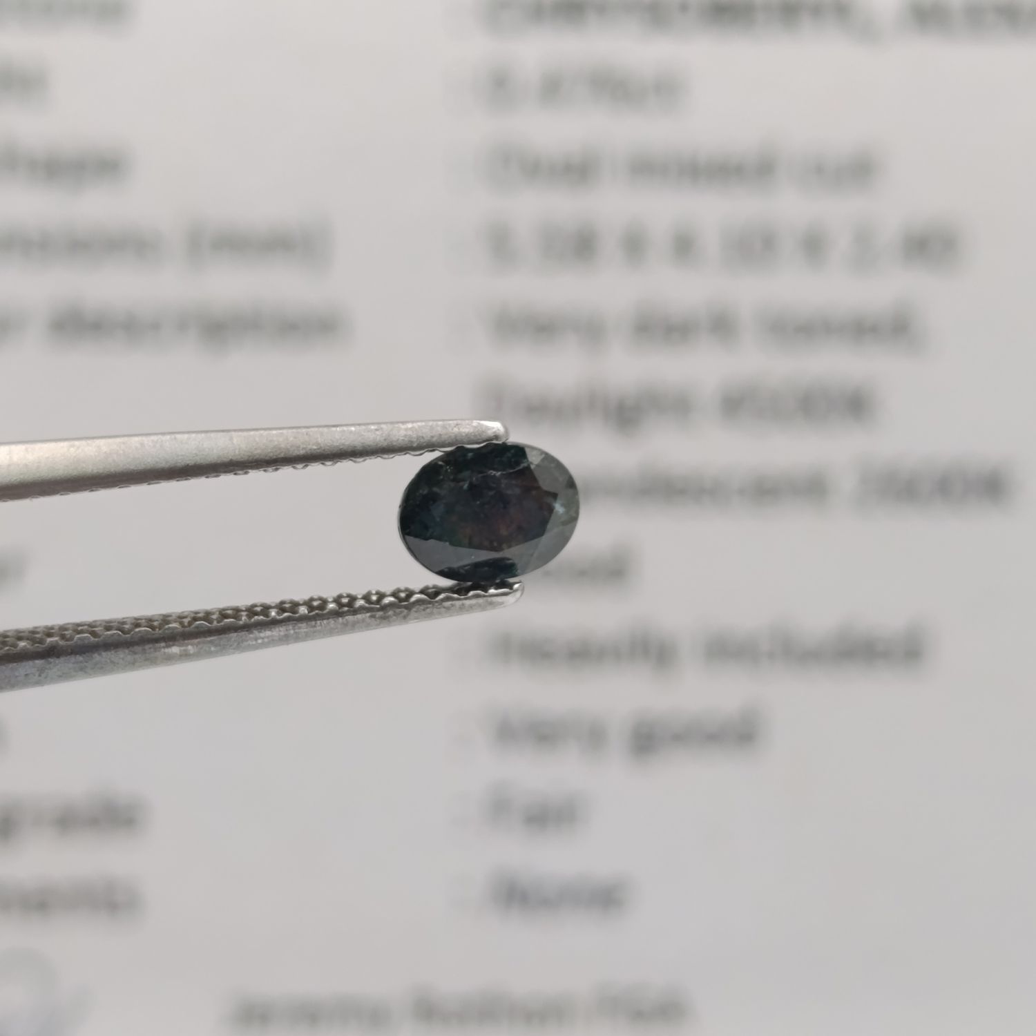 Oval mixed Chrysoberyl Alexandrite of 0.476ct with GEMLAB certificate