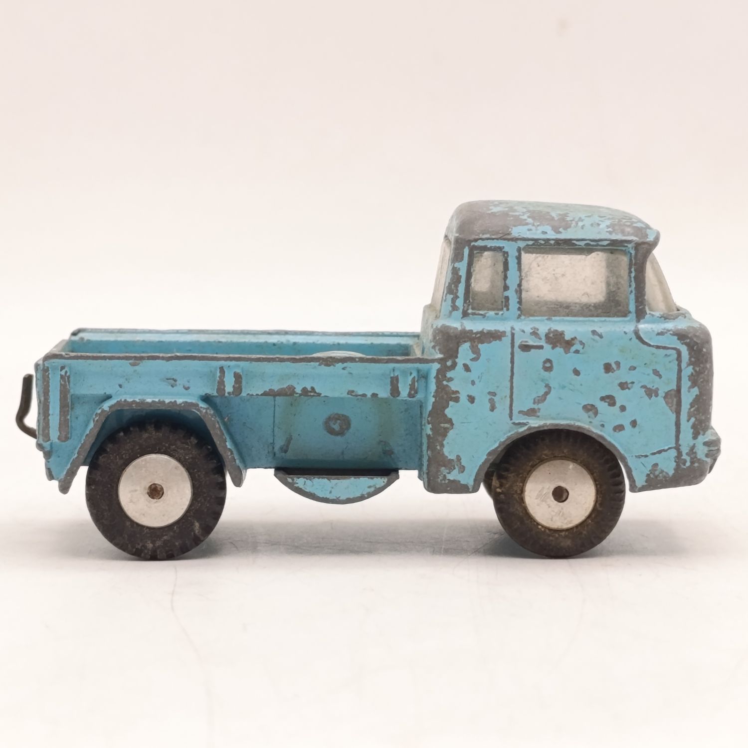 Corgi Toys #409 Jeep FC-150 die-cast truck