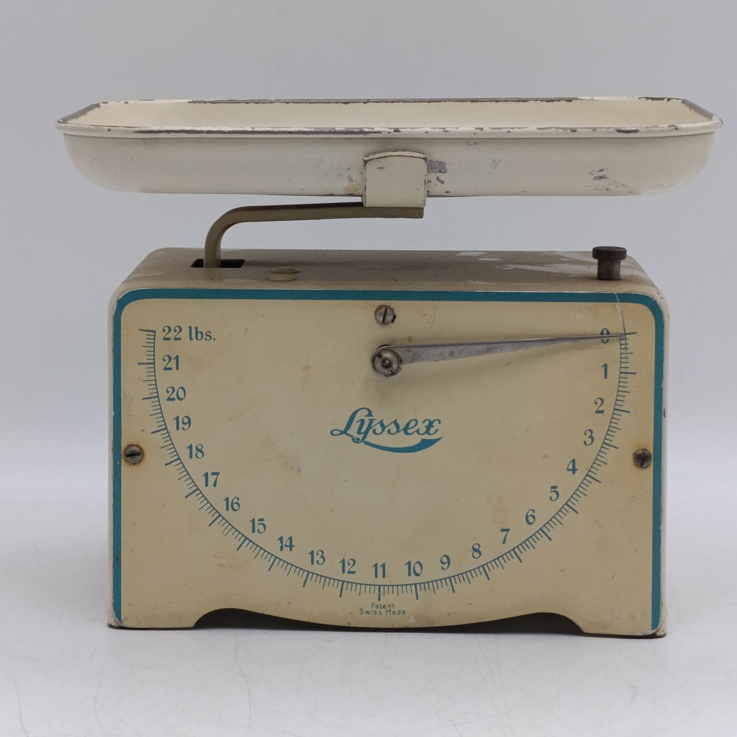 Vintage Lyssex 22lbs kitchen scale