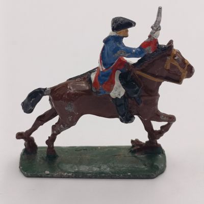Lot of 4 vintage cavalry lead soldiers