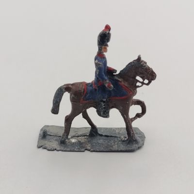 Lot of 4 vintage cavalry lead soldiers