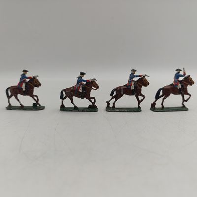 Lot of 4 vintage cavalry lead soldiers