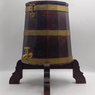 Antique Cape Teak waterbalie with stand