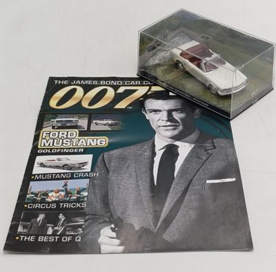 James Bond 007 Ford Mustang model car with booklet - Goldfinger