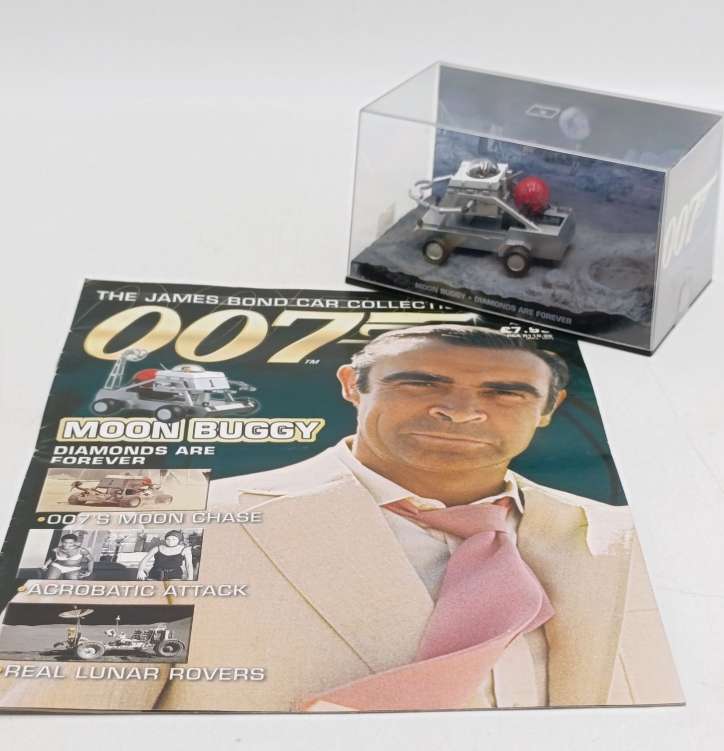 James Bond 007 Moon Buggy model car with booklet - Diamonds are forever