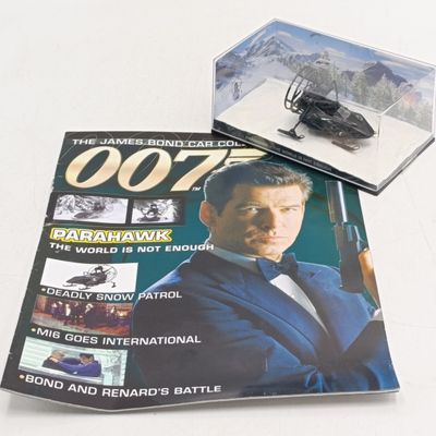 James Bond 007 Parahawk model snowmobile with booklet - The world is not enough