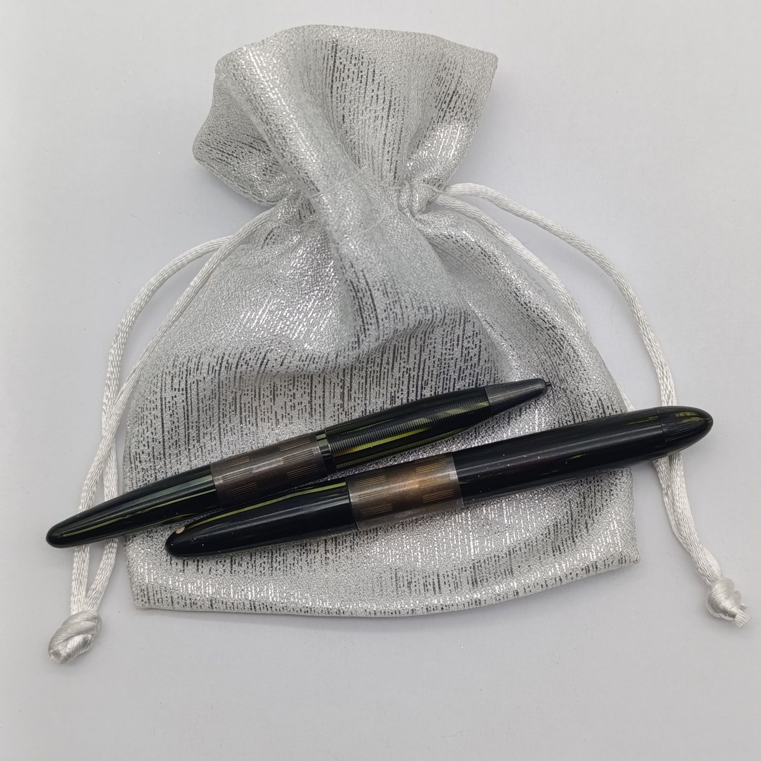 Vintage Shaeffer Lifetime tuckaway 14kt nib fountain pen and pencil set