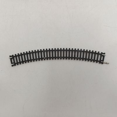 Lot of 25 HO scale curved railway tracks - various brands