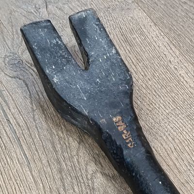 Antique SA Railways spike puller - marked SAR/SAS - length 153cm