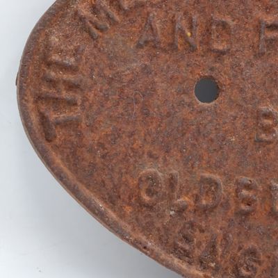 1928 The Metropolitan carriage wagon and Finance Co. Builders cast iron plate