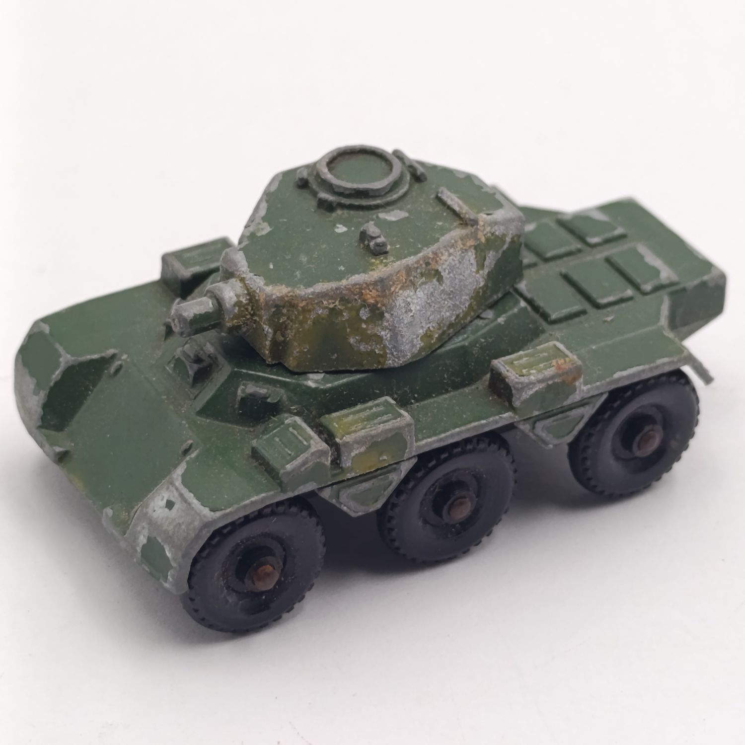 Vintage Lesney "Saladin" armoured car 6x6 - #67