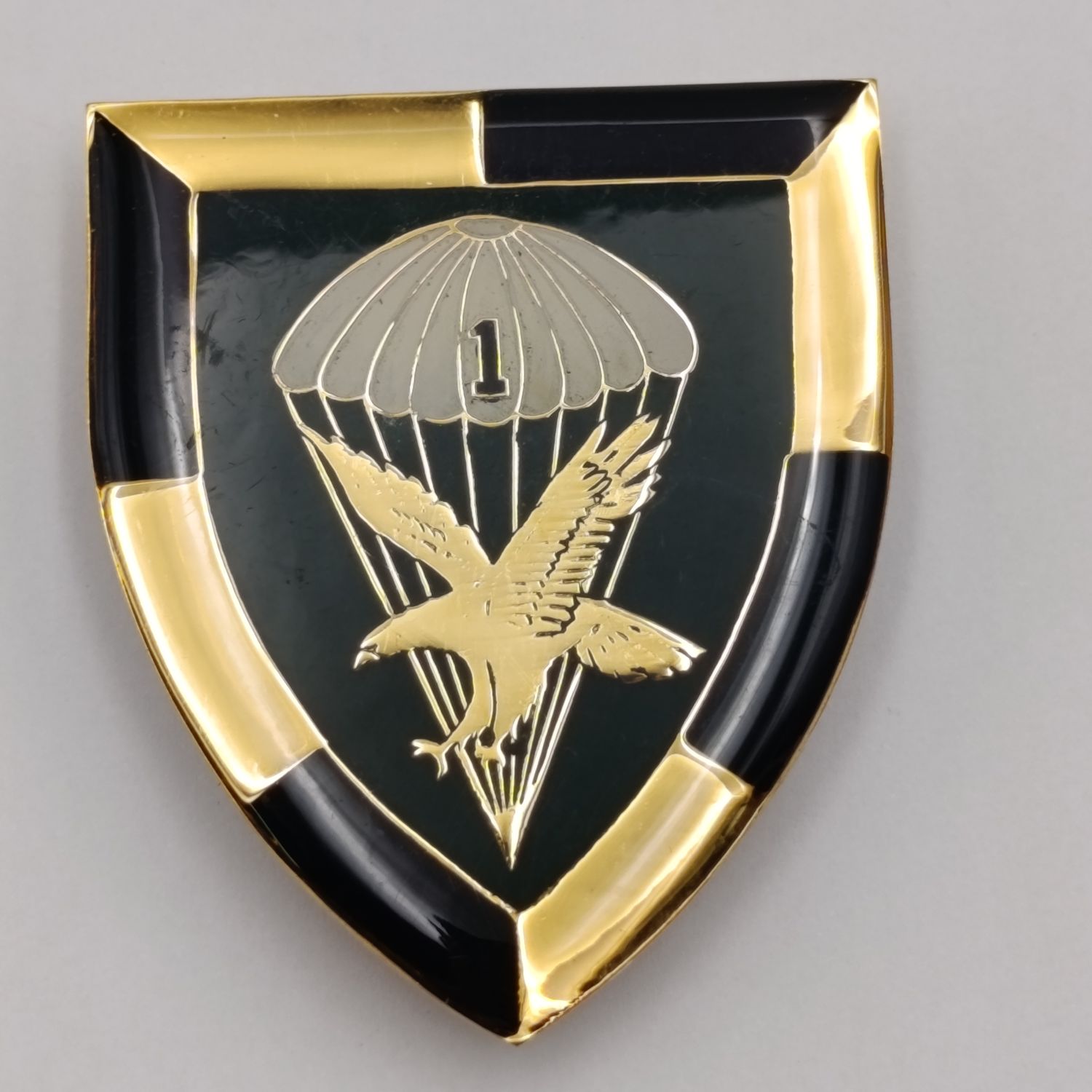 SADF 1 Parachute battalion shoulder flash - not sure if authentic