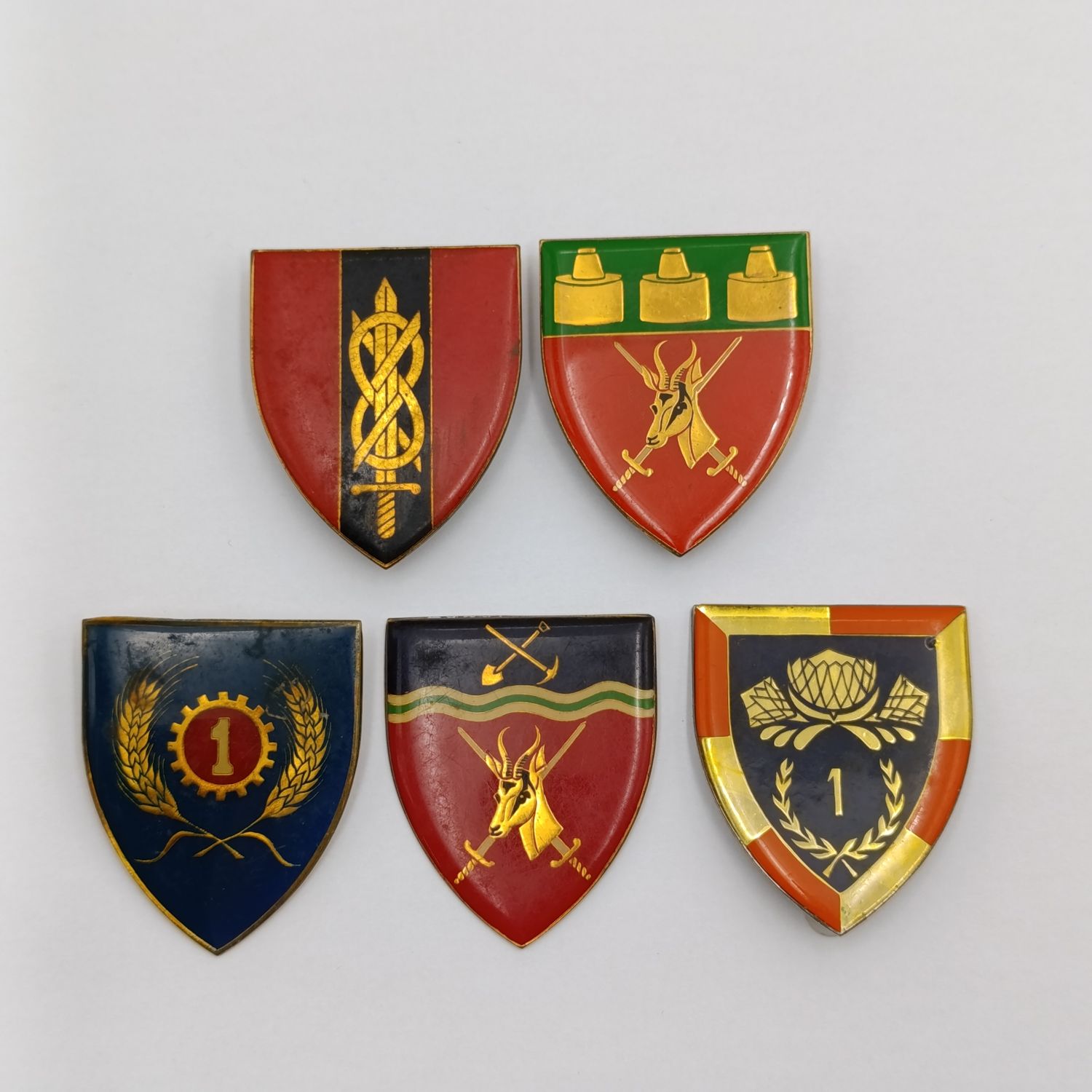 Lot of 5 SADF military shoulder flashes - some missing pins