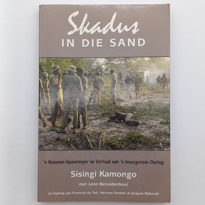 Skadu's in die Sand deur Sisinge Kamongo