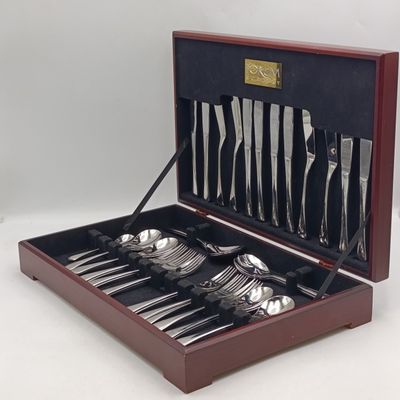 Forum Cutlery 40 piece stainless steel cutlery set in wooden case