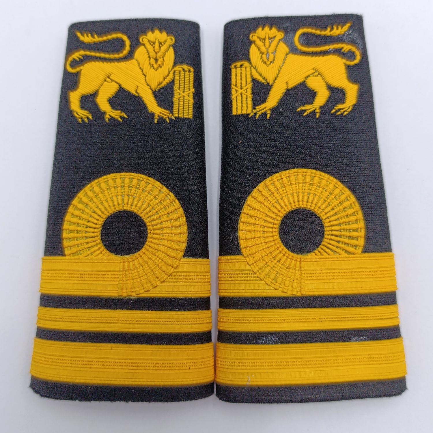 Pair of SA Navy Lieutenant - Commander rank epaulettes - tupperware