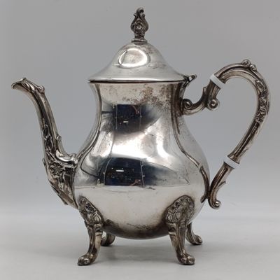 Vintage silverplated tea pot