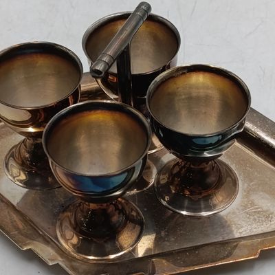 Set of 4 egg cups on tray - silverplated