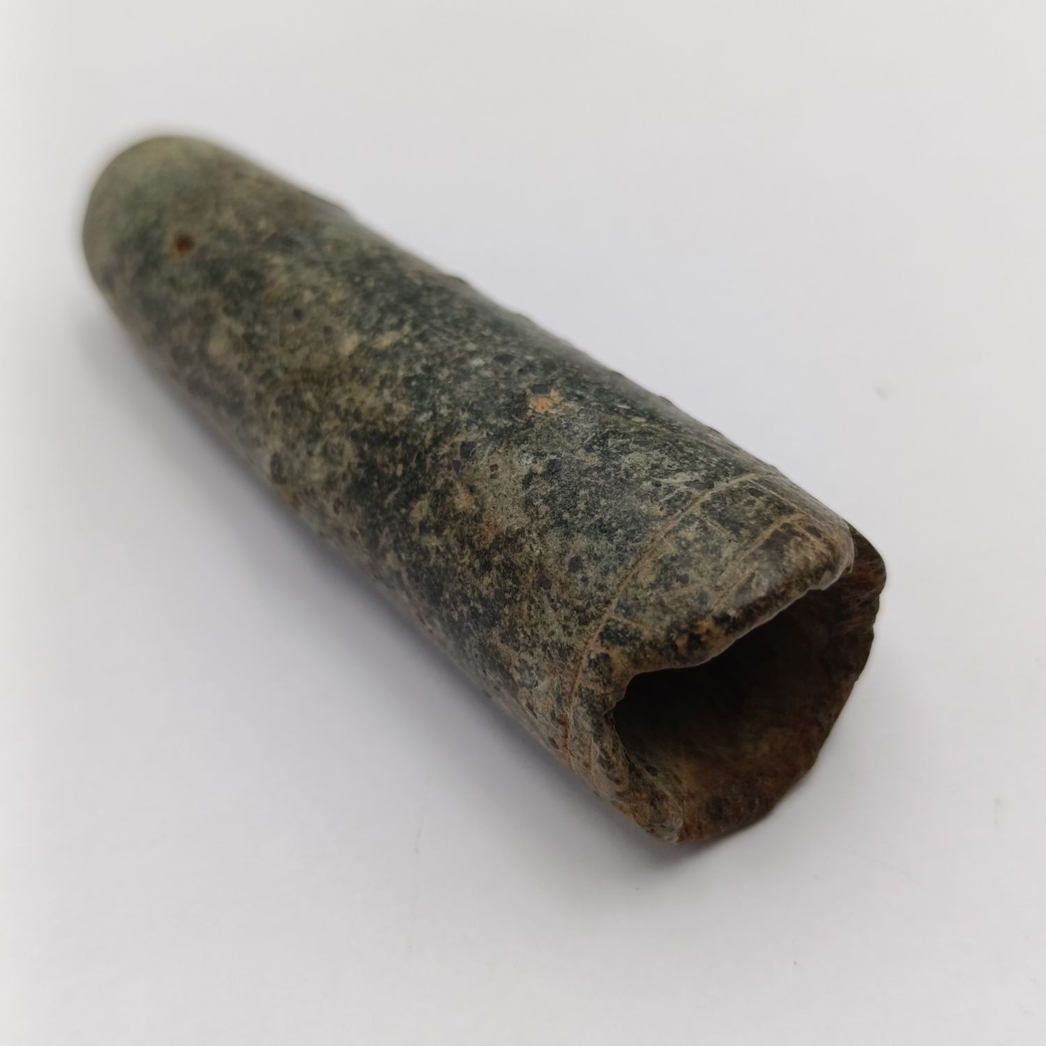 Vintage Bushman / Khoikhoi grey steatite smoking pipe