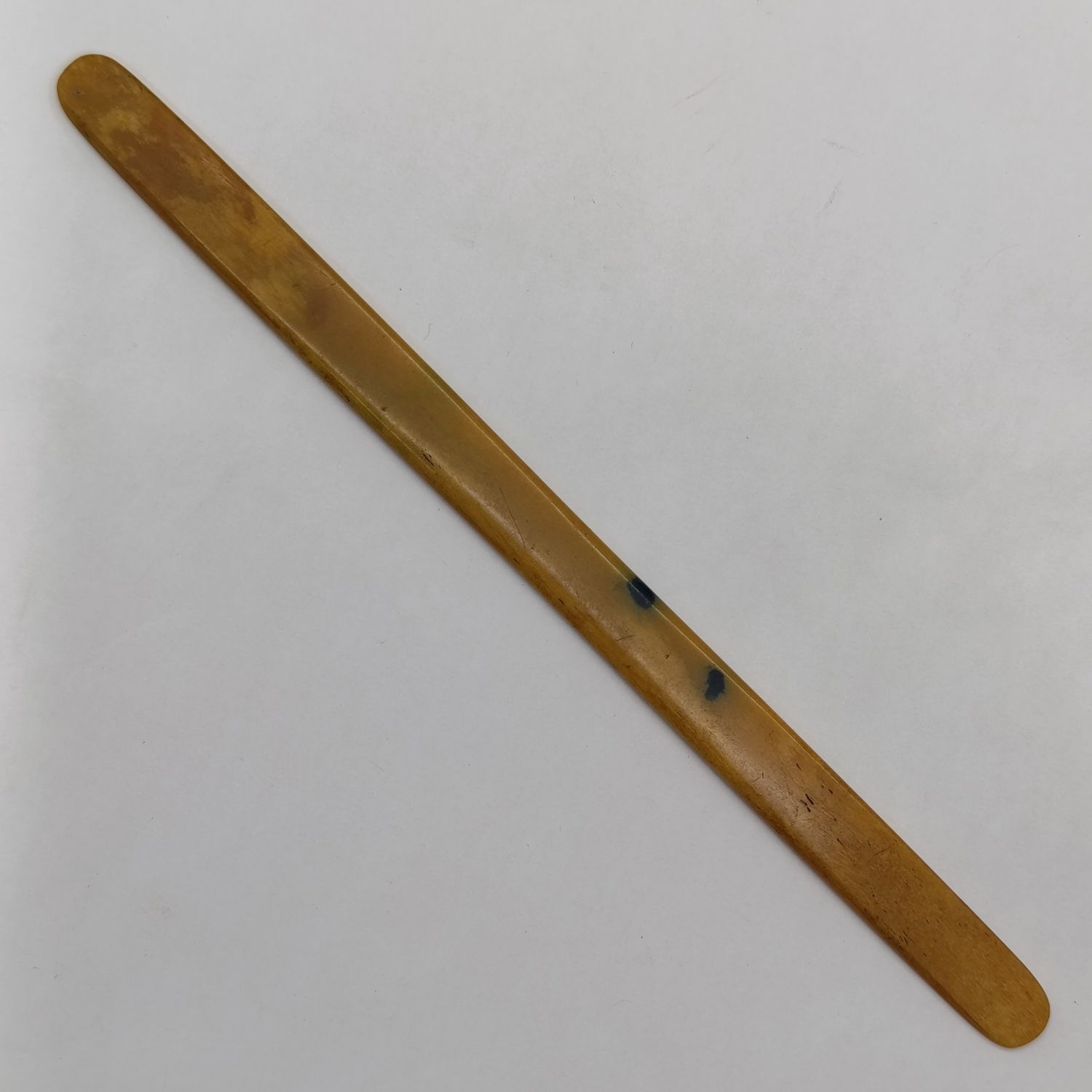 Antique bone page turner / book mark – Lovely patina