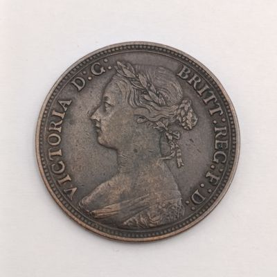 Victoria 1880 half penny XF
