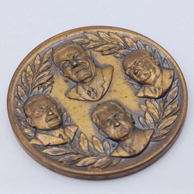 Nasionale Party 50 Jaar 1964 medallion with Verwoerd &amp; other ministers