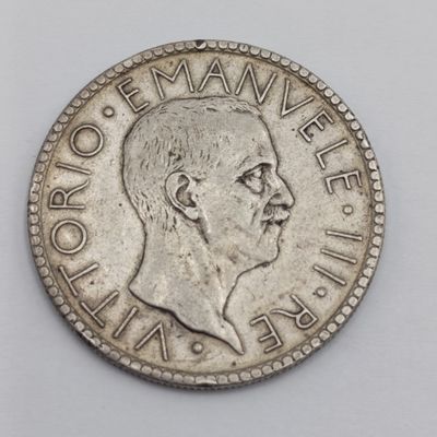 Italy 1927 Silver 20 Lire Vittorio Emanuele - weight 15g XF