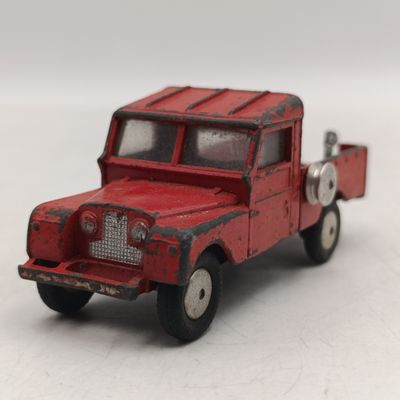 Corgi Toys #109 Land rover die-cast model car - some damage