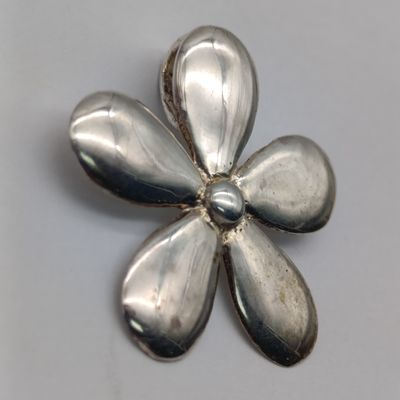 Flower pendant ( sterling silver ) 6g