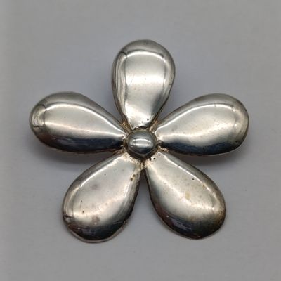 Flower pendant ( sterling silver ) 6g