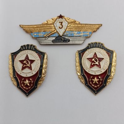 Lot of 3 Russian Soviet military badges