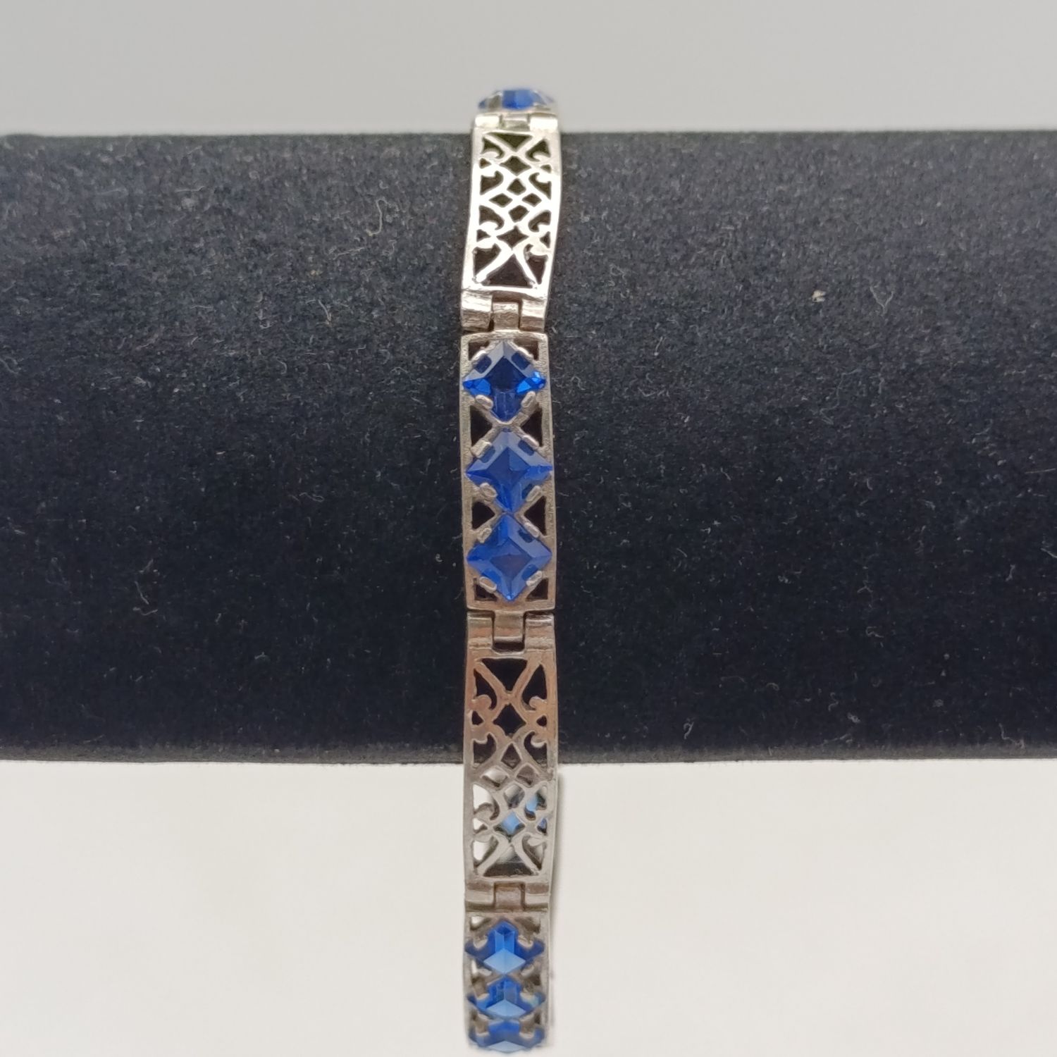 Sterling Silver Deniz 925 bracelatwith blue stones