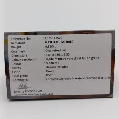 Oval mixed Natural Emerald of 0,850ct with GEMLAB certificate