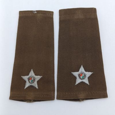 Pair of SA Army second lieutenant rank epaulettes