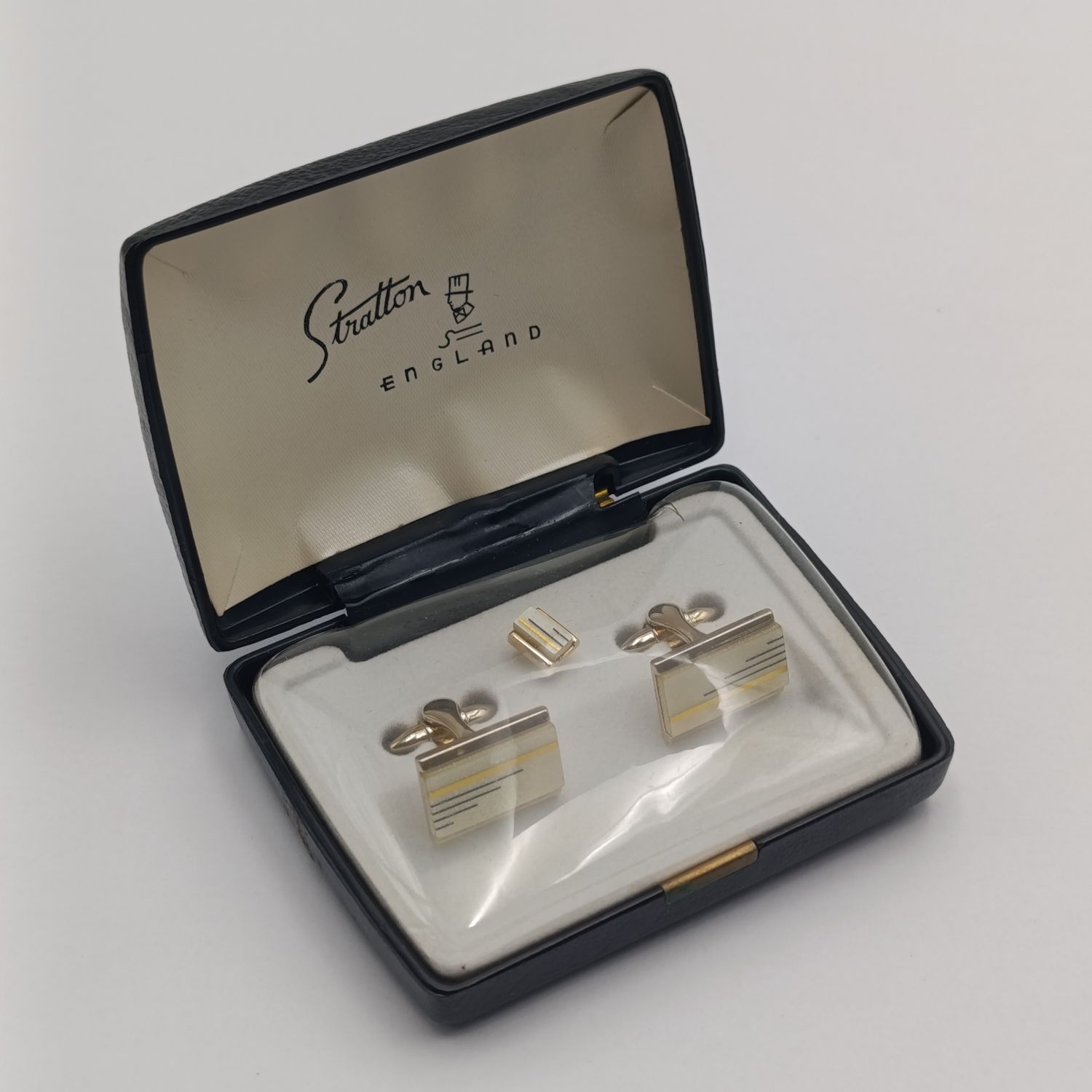 Vintage set of Stratton cufflinks and tie pin