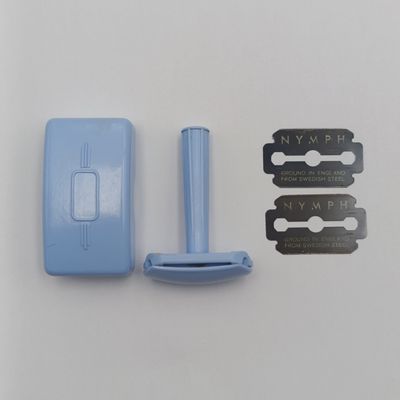 Vintage Nymph ladies razor in original box with extra blade