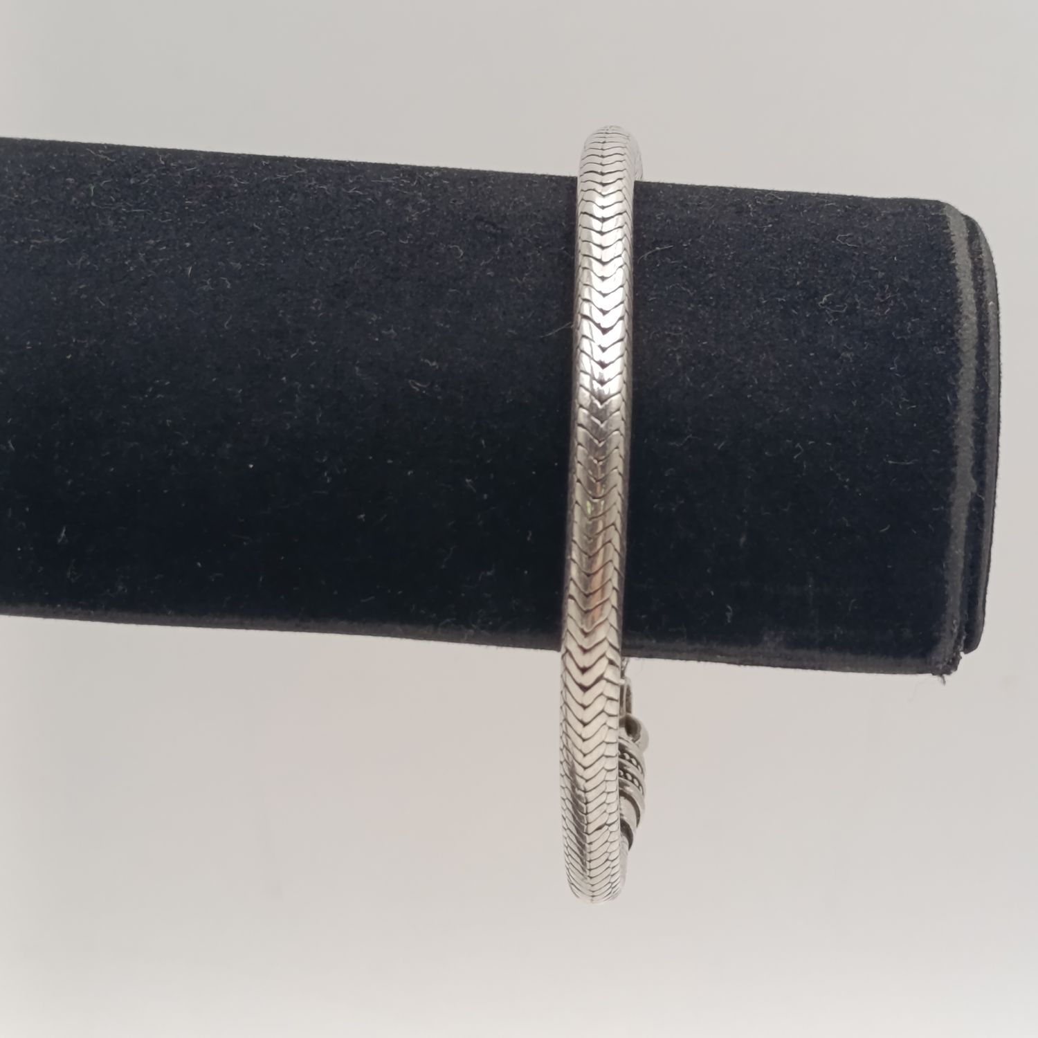 Sterling silver bracelet - weighs 34.1 grams