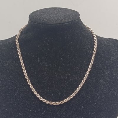 Sterling silver twist type necklace - weighs 8.4g