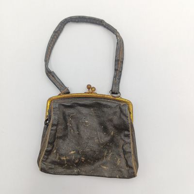 Antique Child's purse with picture