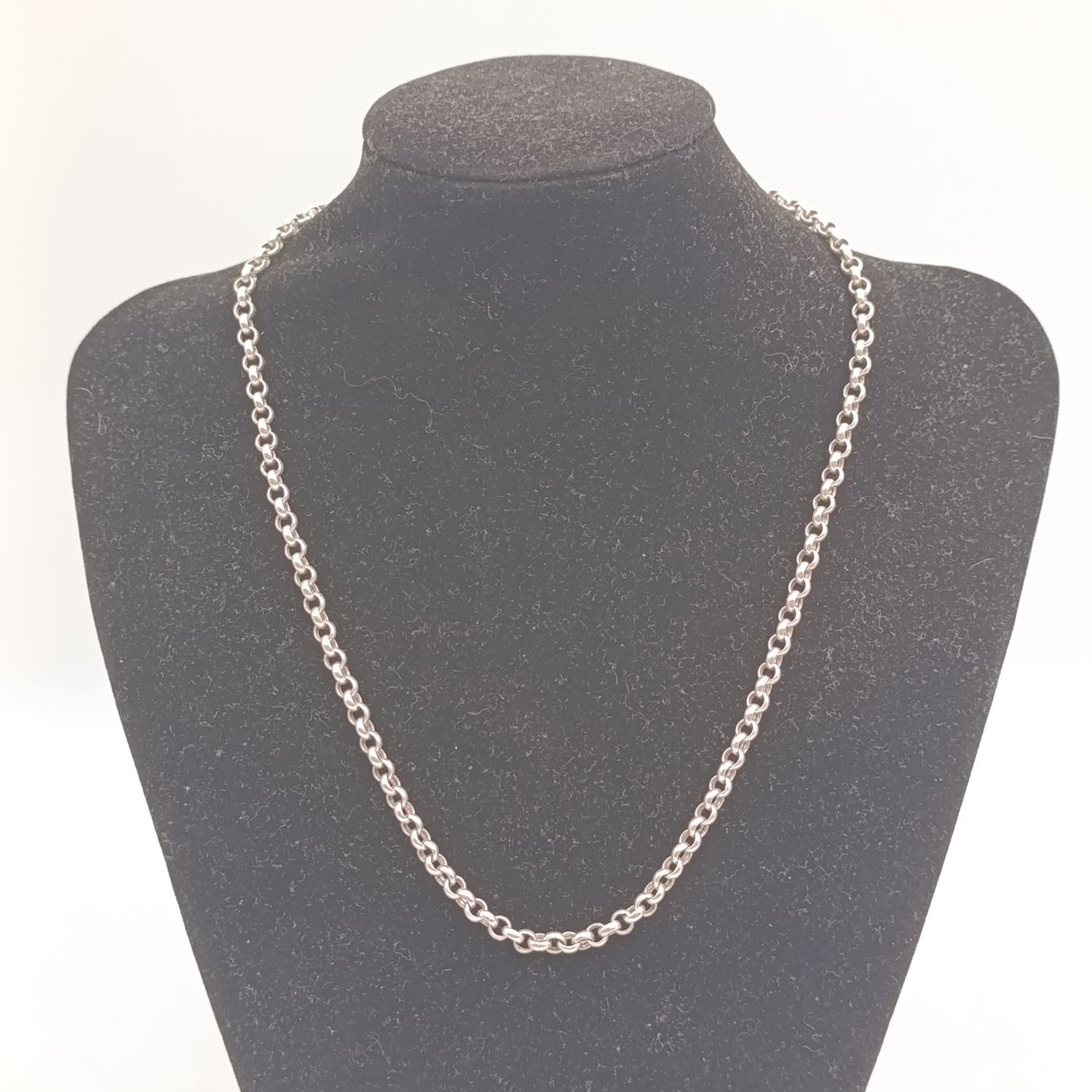 Sterling silver rolo links necklace - weighs 13.2 grams