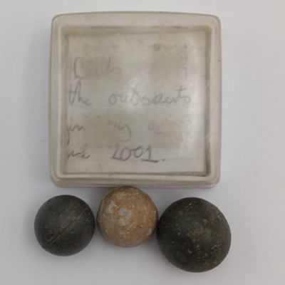 Lot of 3 Antique musket balls – found on the outskirts of new elgin by metal detector