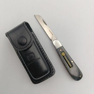 John Deere pocket knife with leather pouch