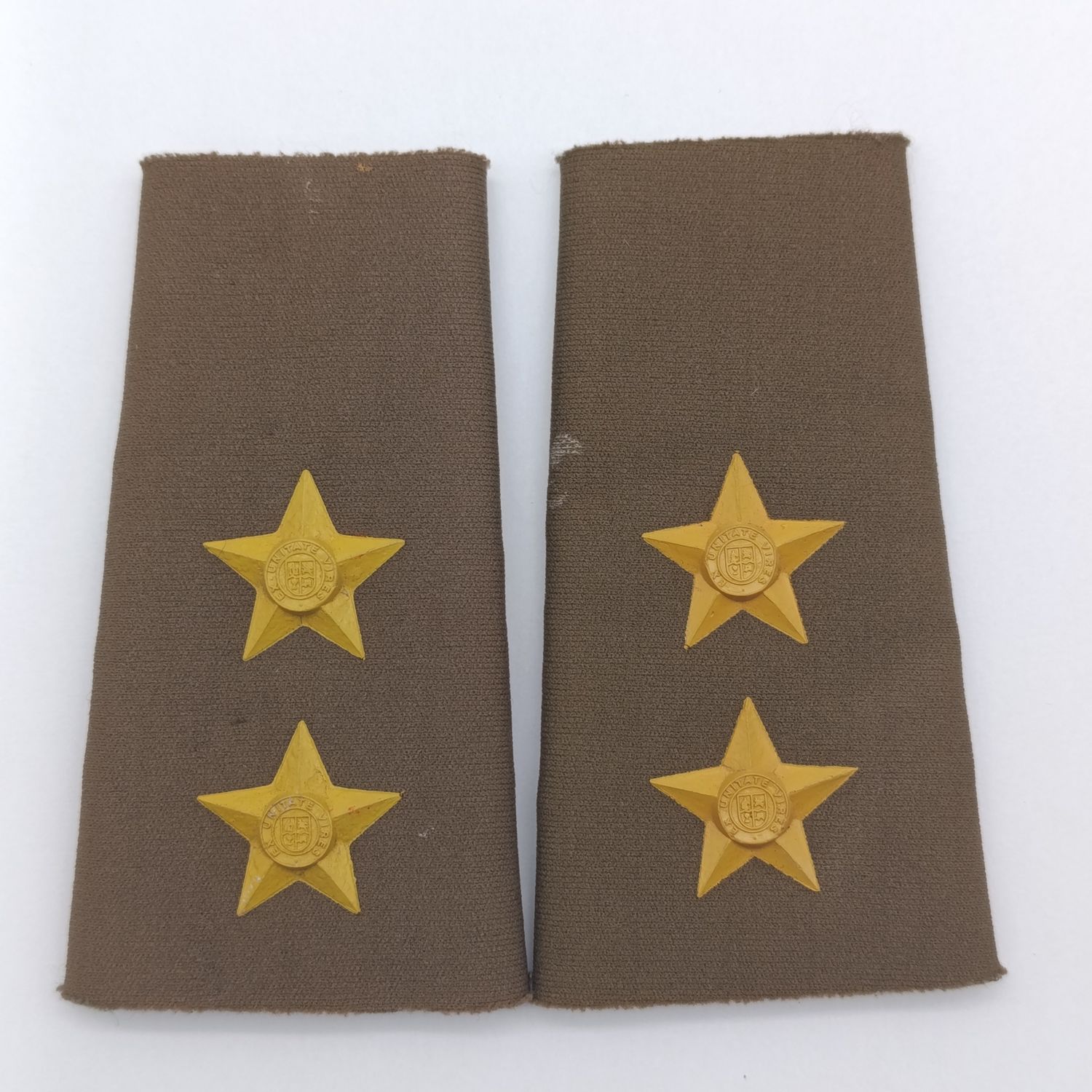 Pair of SA Army Lieutenant rank epaulettes