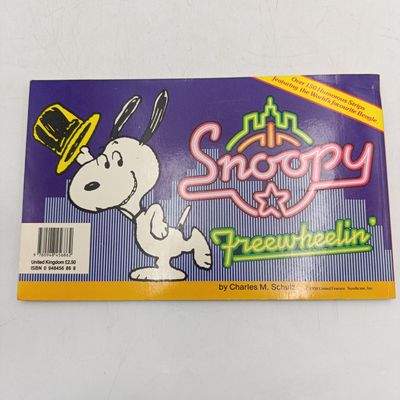 Snoopy - Freewheelin' cartoon book by Charles M Schultz