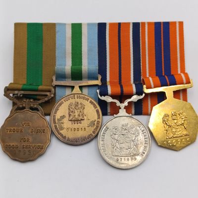 Set of 4 SADF 10 year full size medal group