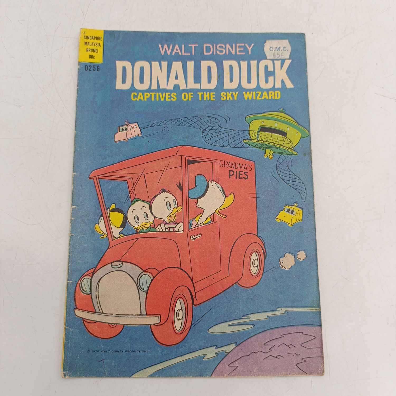Donald Ducks D256 comic Wogan issue