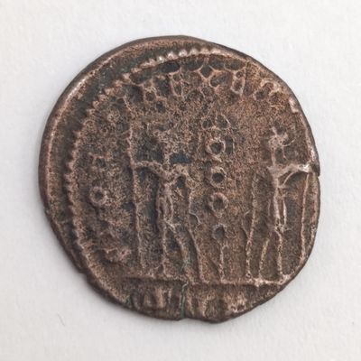 Roman coin Constantine I - Legion soldiers - 330-340 AD