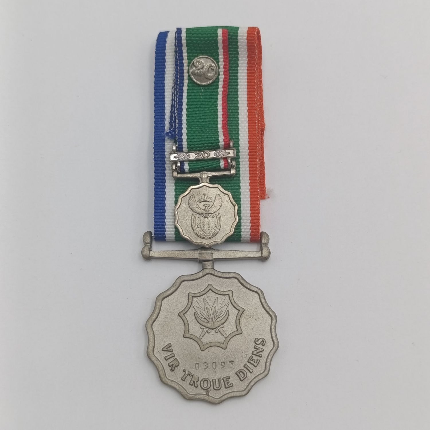 SA Army 10 Year Troue diens medal with 20 year clasp and miniature medal #03097