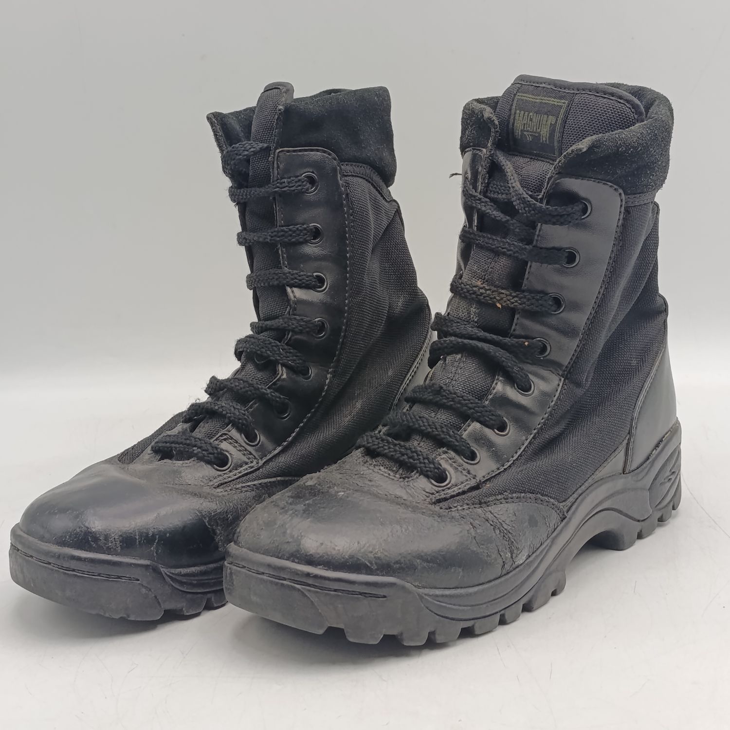 Pair of Hi-Tec black leather military boots - size UK 8